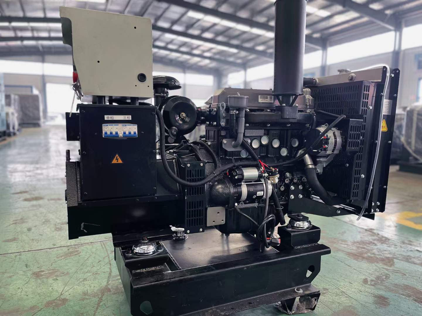 钟山如何降低电感性负载对发电机的影响？