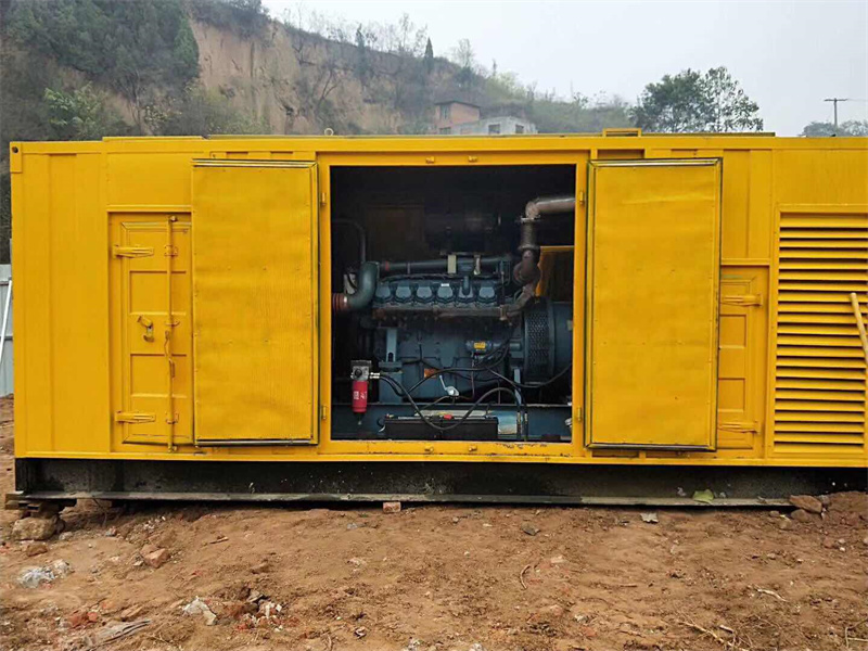 钟山发电机租赁冷却液的沸点降低到多少时需要更换